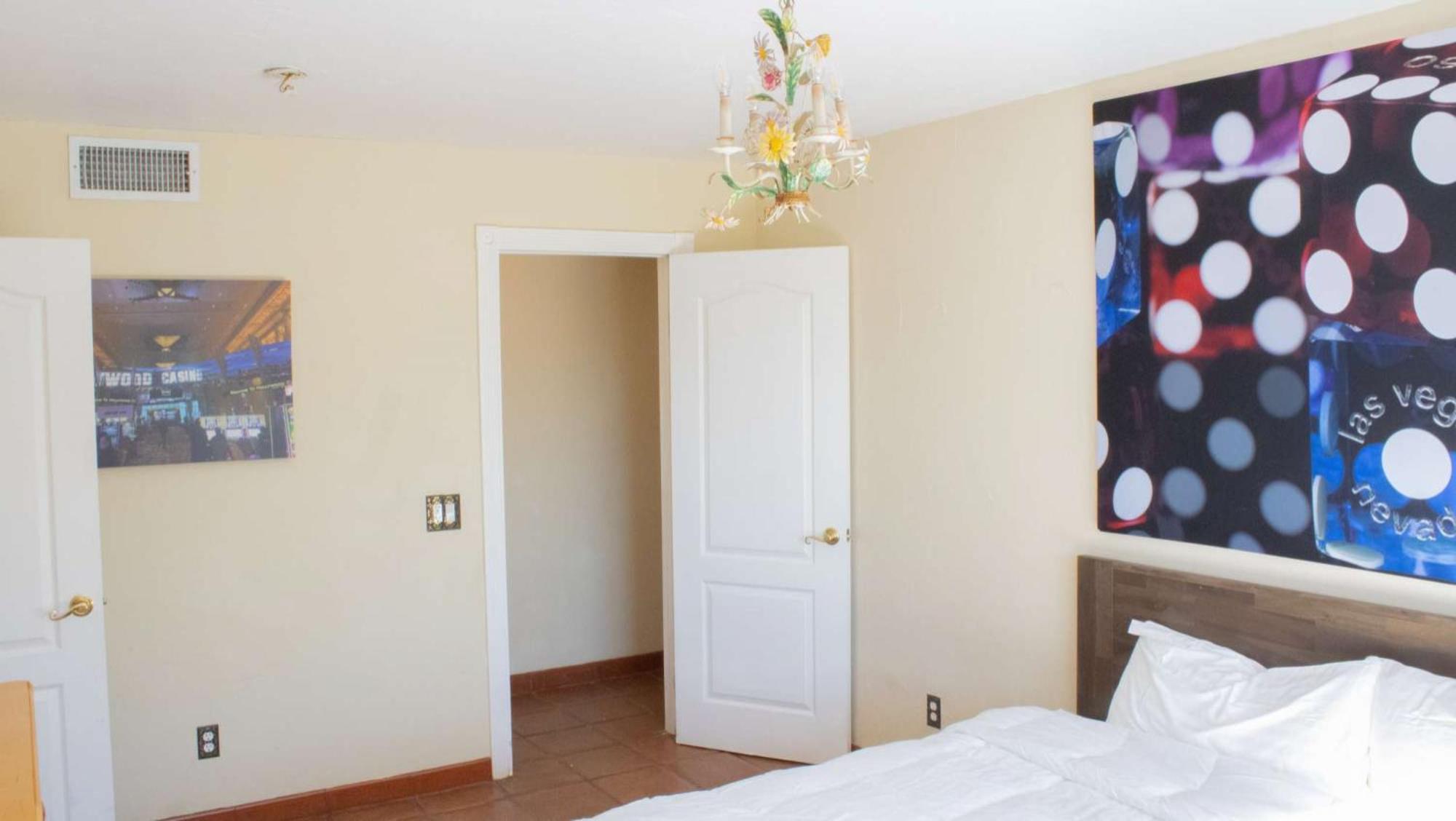 Private Home On 10 Acres - Heated Salt Pool & Jacuzzi, Mountain & City Views, Horseshoes, Basketball, Bbq, Golf Putting, Foosball, Croquet, Bose Stereo, White Cotton Bedding - Hilltop Hacienda, Pool Heat Optional Jamul Luaran gambar