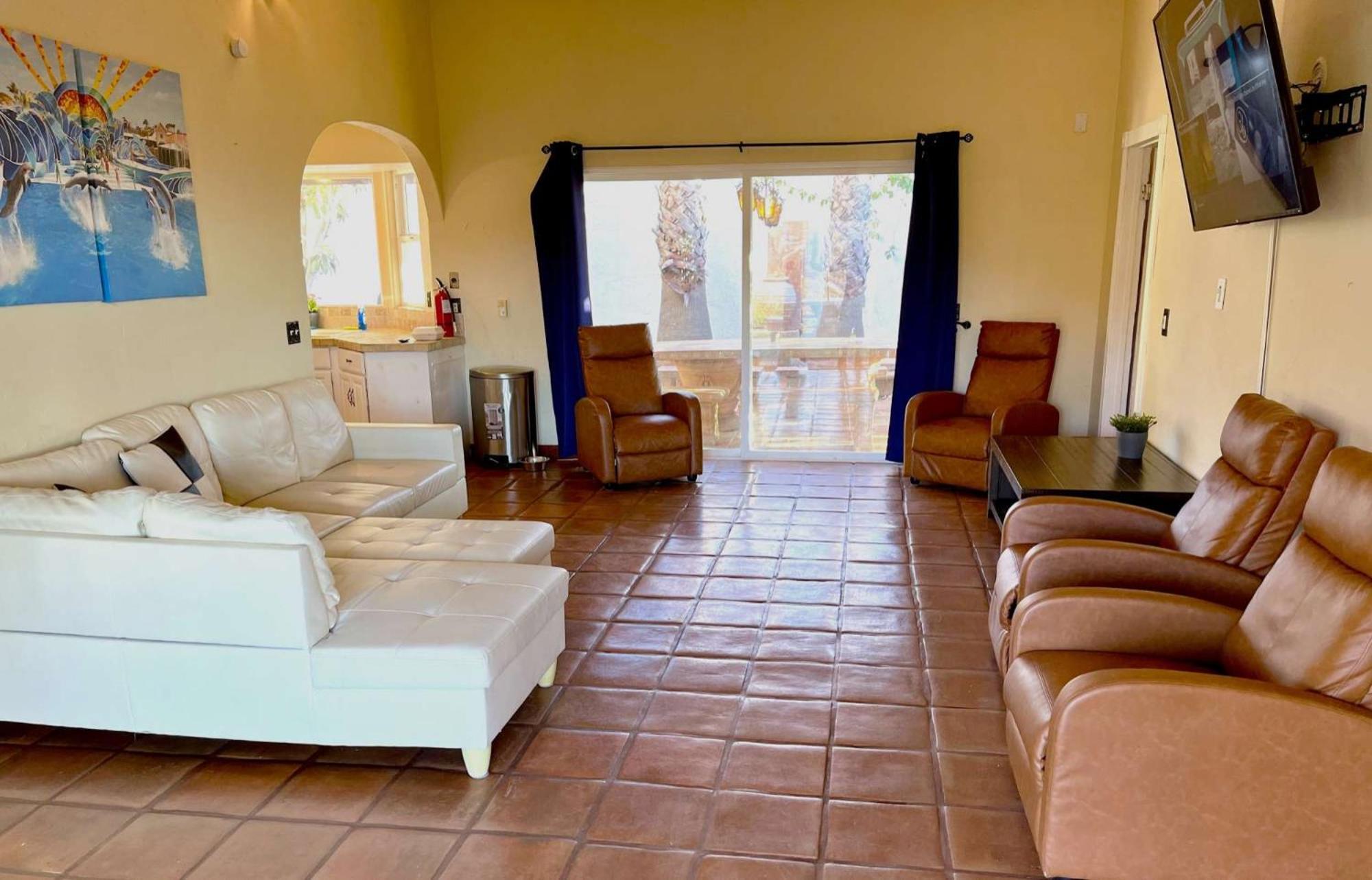 Private Home On 10 Acres - Heated Salt Pool & Jacuzzi, Mountain & City Views, Horseshoes, Basketball, Bbq, Golf Putting, Foosball, Croquet, Bose Stereo, White Cotton Bedding - Hilltop Hacienda, Pool Heat Optional Jamul Luaran gambar
